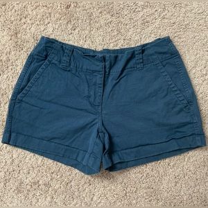 Vineyard Vines chino shorts